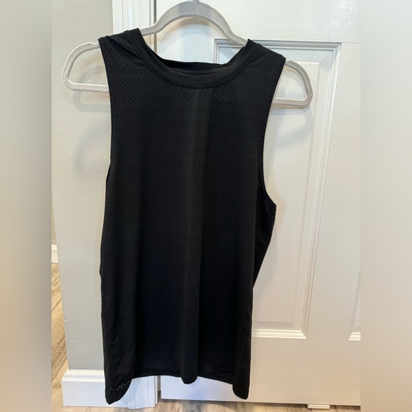 Zyia “black” chill tank. Excellent used condition. Size medium - Picture 1 of 4